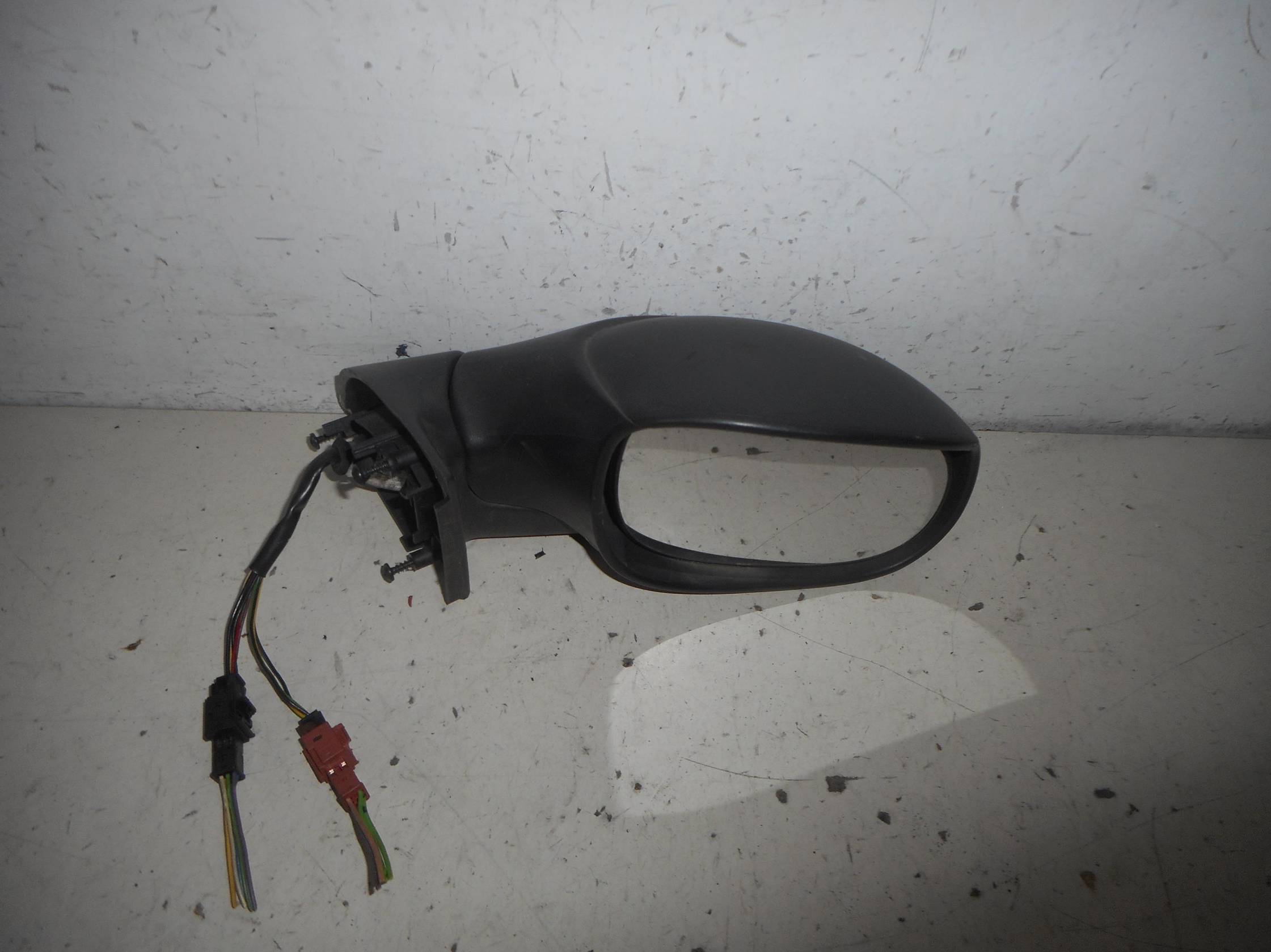 Retrovisore est. regolaz. elettr. dx.